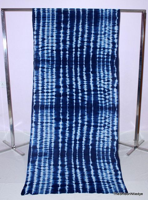 Tie Dye Patterns Tutorials, Bandhani Print, Shibori Fabric, Dye Patterns, Shibori Pattern, Shibori Print, Tie Dye Women, Shibori Dye, Tie Dye Techniques