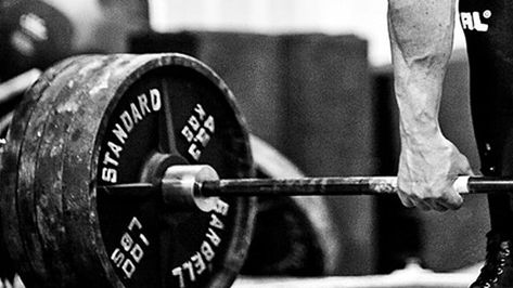 Tip: Do Sweeping Deadlifts for Overall Strength. Here's how. Power Lifting, Advanced Workout, Compound Exercises, Olympic Lifting, Strength Conditioning, Fitness Photos, Muscle Building, Lift Heavy, Calisthenics