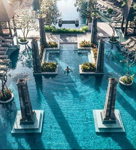 Taman Air, Voyage Bali, Lagoon Pool, Dream Pools, Hotel Pool, Fantasy Places, Beautiful Places To Travel, Pool Designs, Pretty Places