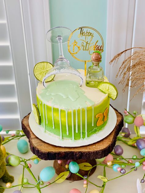 Patron Tequila Cake, 40th Birthday Cake For Women, Fun Cheesecake Recipes, Alcohol Birthday Cake, 21st Bday Cake, Taco Cake, Green Birthday Cakes, Margarita Cake, Margarita Party