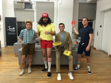 The Various Stages Of ‘Forrest Gump’ Forrest Gump Costume, Dress Up Ideas, Halloween Costumes 2014, The Best Halloween Costumes, Doc Brown, Cindy Lou Who, Girl Emoji, Bruce Jenner, Best Halloween Costumes