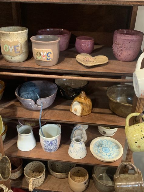 Pottery Artist Aesthetic, Pottery Aesthetic Boy, Pottery Shop Aesthetic, Pottery Aesthetic, Mugs Aesthetic, Smart Aesthetic, Red Bedroom Decor, Pottery Place, Hand Made Pottery