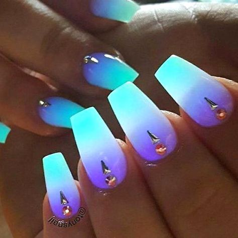 Rave Nails, Nail Art Powder, Epoxy Diy, Neon Acrylic Nails, Dark Nail, Making Candle, Craft Resin, Sassy Nails, Purple Acrylic