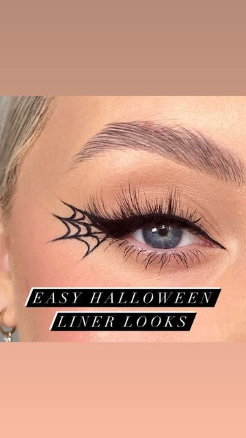 Graphic Halloween Makeup, Subtle Halloween Eyeliner, Halloween Minimal Makeup, Halloween Basic Makeup, Minimal Halloween Makeup, Simple Halloween Eyeliner, Simple Black Eyeliner, Easy Halloween Eyeliner, Halloween Graphic Liner