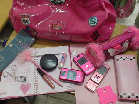 Early 2000s Aesthetic, 00s Aesthetic, 00s Mode, 2000s Pink, Trashy Y2k, Elle Woods, 2000s Aesthetic, Pink Girly Things, Pink Lady