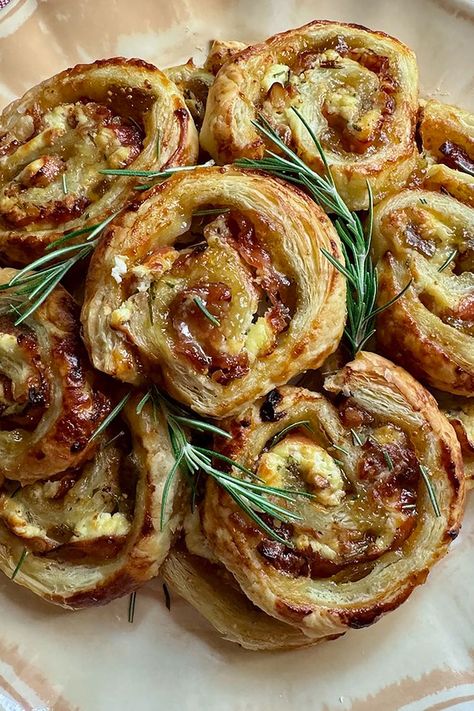 Prosciutto Pinwheels, Prosciutto Roll Ups, Thanksgiving Appetizers Puff Pastry, Fig Pinwheels, Goat Cheese Pinwheels, Goat Cheese And Prosciutto Appetizers, Fig And Goat Cheese Pinwheels, Prosciutto Goat Cheese, Gruyere And Prosciutto Puff Pastry Pinwheels