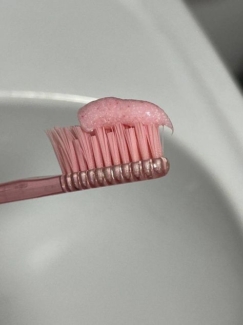 Clean Mind, Teeth Aesthetic, Insta Ideas, Pink Aura, Pink Life, Vogue Beauty, Teeth Care, 2025 Vision, Pink Girly Things