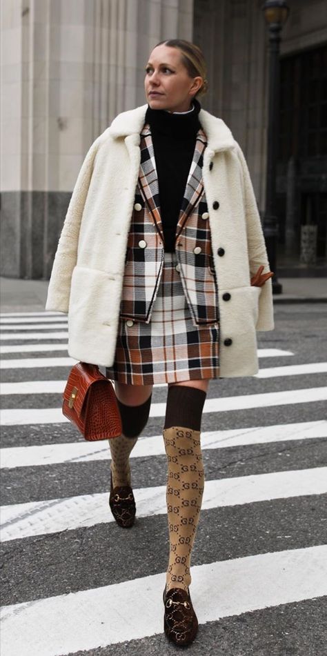 #gucci #socks #teddycoat #loafers Gucci Socks Outfit, Preppy Fall Outfits, Blair Eadie, Modern Womens Fashion, Atlantic Pacific, Sock Outfits, Preppy Fall, Instagram Outfits, White Outfits