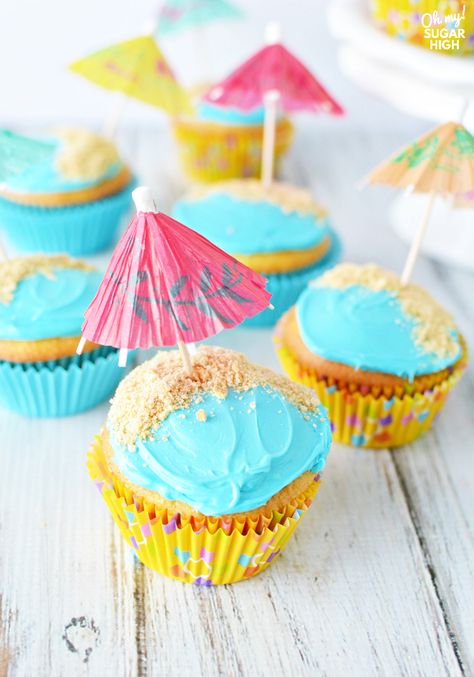 Summer Themed Cupcakes, Beach Theme Cupcakes, Easy Cupcakes Decoration, Cupcake Recipes For Kids, Beach Cupcakes, Summer Cupcakes, Easy Cupcake Recipes, Kid Cupcakes, Beach Birthday Party