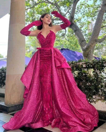 Hot Pink Mermaid Dress, Barbie Inspired Ball Gowns, Dark Pink Ball Gown, Hot Pink Gowns, Barbie Pink Prom Dress, Hot Pink Ballgown, Ball Gown With Gloves, Dark Pink Gown, Dark Pink Prom Dress