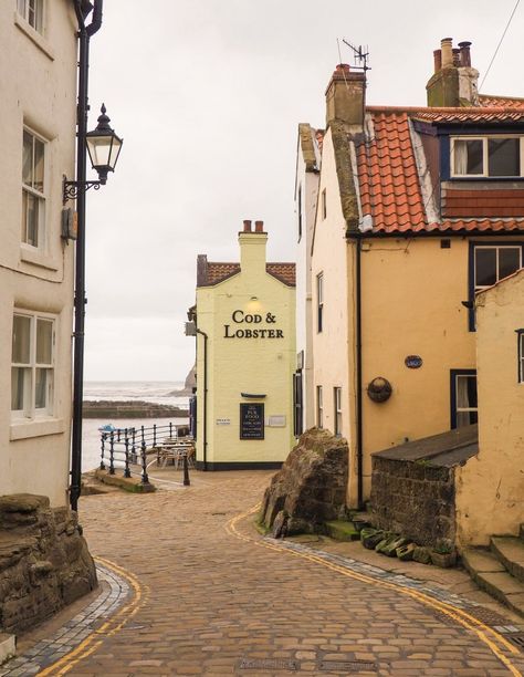 God's Own Country, Yorkshire Coast, Harbor Town, Yorkshire Uk, Dry Stone, Countryside House, Yorkshire Dales, Yorkshire England, Bay View