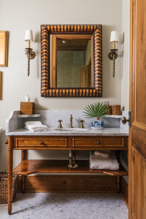 Louisiana Style Homes Interior, British Colonial Decor Bathroom, West Indies Bathroom, Colonial Style Bathroom, British Colonial Bathroom, Melissa Rufty, Mandawa Haveli, Baroque Bathroom, Hampstead House