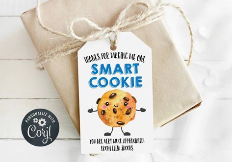 Smart Cookie Teacher Appreciation Gift Tag Template, Printable Favor Tag, Editable Thanks For Making Me One Smart Cookie, Instant Download #graduation #gifttagprintable #printablegraduation #onesmartcookie #smartcookietag #smartcookiegifttag #graduationideas #graduationgifttag Cookie Teacher Appreciation, Gift Tag Template Printable, Teacher Cakes, Graduation Tables, One Smart Cookie, Printable Favor Tags, Gift Tag Template, Smart Cookie, Tag Template