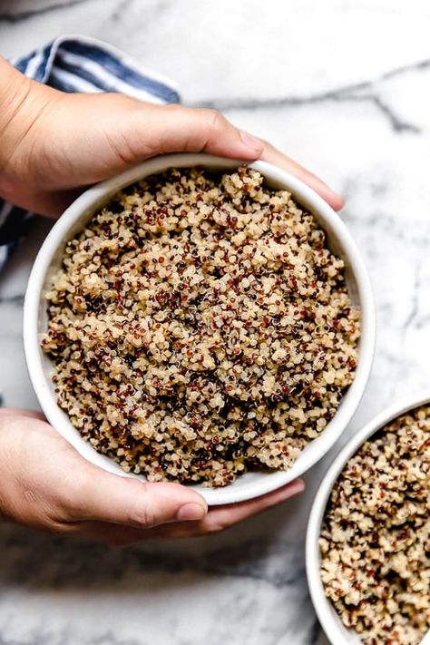 Learn how to cook perfect, fluffy Instant Pot quinoa! This hands-free method makes tender quinoa that's great in salads, bowls, and more. Mango Quinoa Salad, Cooking Quinoa, Salads Bowls, Fluffy Quinoa, Perfect Quinoa, Instant Pot Quinoa, Cook Quinoa, Quinoa Recipe, Vegetarian Quinoa