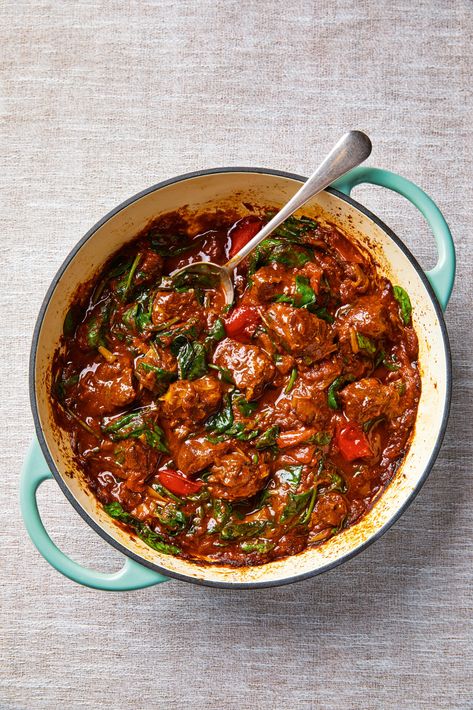 Mary Berry’s Rugby Lamb Mary Berry Foolproof Recipes, Mary Berry Recipes Dinners, Lamb Dinner Recipes, Healthy Homesteader, Lamb Casserole Recipes, Homesteader Recipes, January Meals, Balance Eating, Mary Berry Cooks