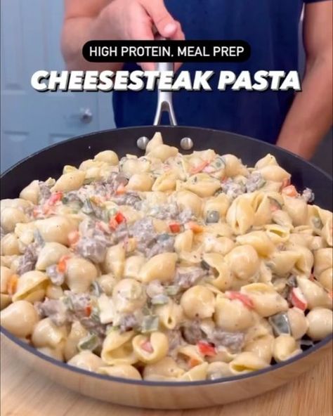 Delicious & High protein gym food😋 on Instagram: "Cheesesteak pasta recipe😋 Would you Eat or Pass?🍝 🎥creator: @stealth_health_life 📝 Swipe for the ingredients 👉Follow @gymfoodys for daily food posts ❤️Like & Share with your friends #lowcalorie #healthyrecipes #easyrecipe #highprotein #lowcaloriemeals #mealprep #healthyeating #easyrecipes #weightloss #fatloss #gymfood #foodie #highproteinmeals #gymfoodys #food #eating #foodlove #highproteinmeals #foodstyling #foodstagram #foodlover" Healthy Steak Pasta, Healthy Tasty Food, Protein Pasta Recipes, Stealth Health, Cheesesteak Pasta, 50g Protein, Pasta Calories, Protein Meal Prep, 500 Calorie Meals