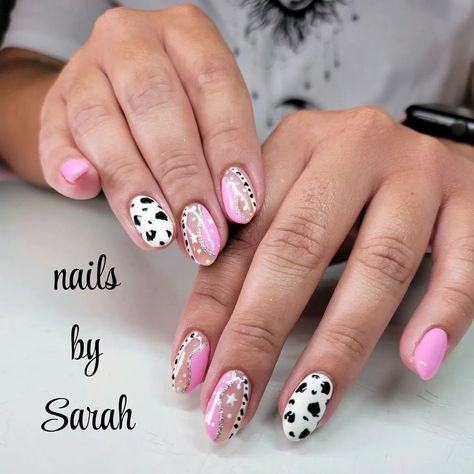 Nashville Bride Nails, Last Rodeo Nails, Pink Rodeo Nails, Disco Cowboy Nails, Wild West Nails, Disco Cowgirl Nail Designs, Pink Cowboy Nails, Western Nail Art Country, Space Cowgirl Nails