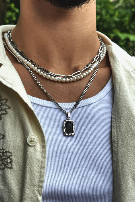 Showcase your street style flair with our Black Medallion Clean Pendant Chain! This uniquely designed piece of art features a black medallion, crafted with absolute finesse. Made from durable stainless steel and shone in a timeless silver tone, this pendant catches the eye and never lets go. Men’s Layered Necklaces, Silver Accessories Men, Men Jewelry Outfit, Chains On Men, Men Jewelry Silver, Black Men Jewelry Aesthetic, Chain Aesthetic Men, Men’s Silver Jewelry, Jewelry Accessories For Men