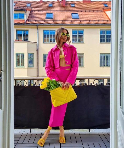 Spring Color Combinations, Best Color Combos, Simple Glam, Colour Combinations Fashion, Color Blocking Outfits, Monochromatic Outfit, Color Combinations For Clothes, Dramatic Style, Colour Combo