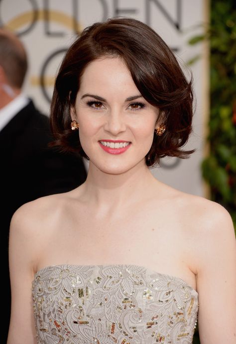 Michelle Dockery Bob - Michelle Dockery kept it timeless with this bob at the Golden Globes. Michelle Dockery, Cheap Wigs, Prom Hairstyles, Bob Wig, Downton Abbey, Celebrity Hairstyles, Brown Hair Colors, Hair Today, Bob Wigs