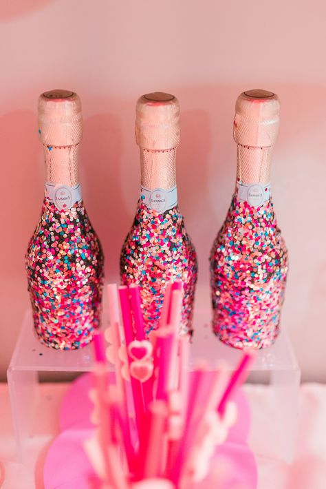 Because WINE not cover a champagne bottle in glitter?  @carolinebellcreative used Beacon Felt Glue for this fun DIY! #MadeWithBeacon Champagne Box Ideas, Disco Wine Bottle, Wine Bachelorette Party Ideas, Decorated Veuve Bottle, Rhinestone Champagne Bottle, Disco Champagne Bottle, Painted Champagne Bottle Diy, Glitter Liquor Bottle Diy, Bedazzled Champagne Bottle