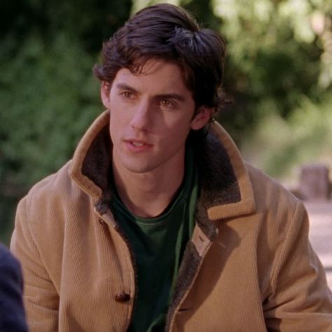 Jess Gilmore, Gilmore Girls Jess, Rory And Logan, Gilmore Guys, Rory And Jess, Jess Mariano, Milo Ventimiglia, Rory Gilmore, Fictional Crushes