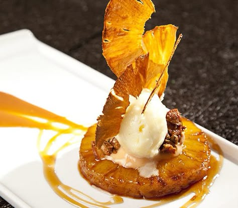 Flambe Desserts, Tropical Fruit Recipes, Pineapple Recipe, Roasted Pineapple, Fine Dining Desserts, Roasted Pear, Pineapple Desserts, Plated Dessert, Art Of Plating