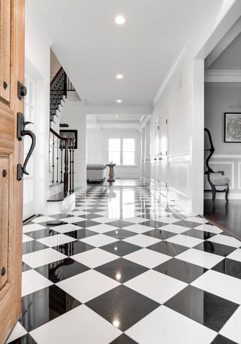 Black And White Entryway, Modern Foyer Design, Foyer Design Ideas, Black And White Flooring, White Entryway, Entryway Tile, Modern Foyer, Foyer Flooring, Tiled Hallway