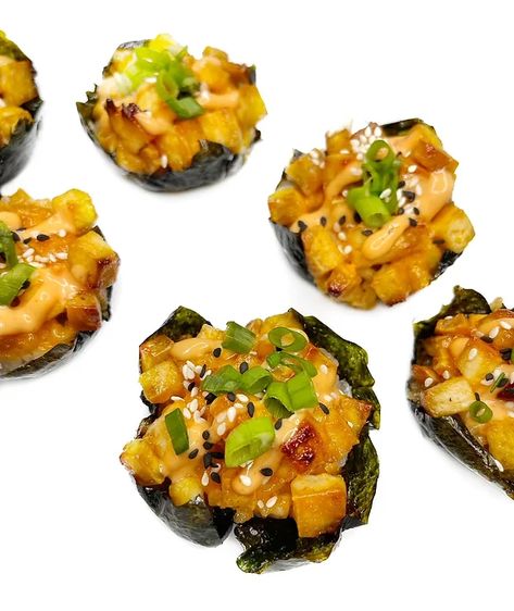 Baked Sushi Cups Sushi Muffin, Baked Sushi Cups, Sushi Bake Cups, Bake Tofu, Sushi Cups, Baked Sushi, Tofu Sushi, Sushi Bake, Onion Vegetable