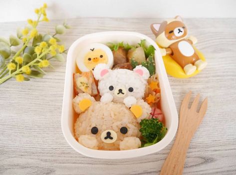 Rilakkuma Food, Rilakkuma Bento, Bento Picnic, Kawaii Desserts, Sushi Recipes Homemade, Kawaii Bento, Cute Bento, Sushi Recipes, Kawaii Food