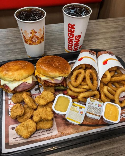 Burger King Nuggets, Burger King Aesthetic, Burger King Food, Burger King Chicken Nuggets, Burger King Onion Rings, Burger King Burger, Buger King, King Food, Sleepover Food