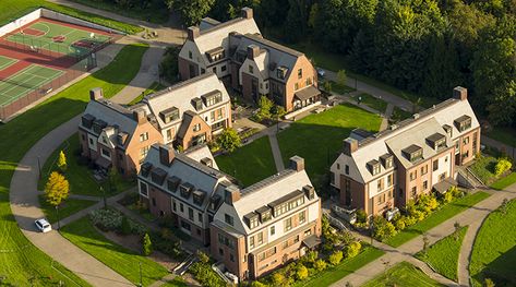 Reed College Portland Oregon, Eco Roof, Reed College, Solar Panels Roof, Building Management, Portland City, Residence Hall, Tuition Fees, Water Management