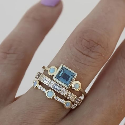 Faster shipping. Better service Wedding Ring Hand, Gold Color Combination, Classic Engagement, Trendy Ring, Blue Zircon, Hand Jewelry, Boho Stil, Engagement Jewelry, Crystal Rings