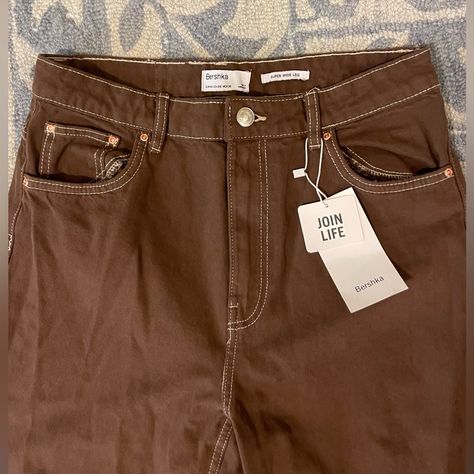 Bershka Brown Jeans, Size 40 ( Us 08 ), Trendy/ High Waisted / Baggy New With Tags Brown Baggy Jeans, Super Baggy Jeans, Brown Jeans, Baggy Jeans, Colored Jeans, Pant Jumpsuit, Jeans Size, Wide Leg, High Waisted