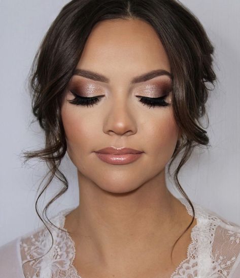 Wedding Airbrush Makeup Brunette, Glamorous Bridesmaid Makeup, Bridal Makeup Gold Smokey Eye, Make Up For Maid Of Honor Makeup, Makeup For Taupe Dress, Bridal Wedding Makeup For Brown Eyes, Outdoor Wedding Makeup The Bride, Champagne Bride Makeup, Wedding Make Up Brunette Bridal