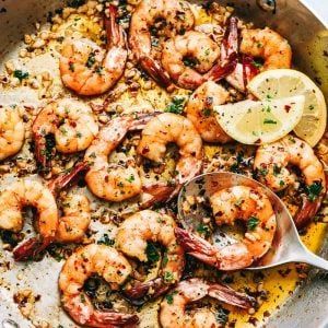 Brown Butter Spicy Garlic Shrimp - The Recipe Critic Spicy Butter, Spicy Garlic Shrimp, The Recipe Critic, Recipe Critic, Garlic Butter Shrimp, Butter Shrimp, Pescatarian Recipes, Minced Meat, Garlic Shrimp