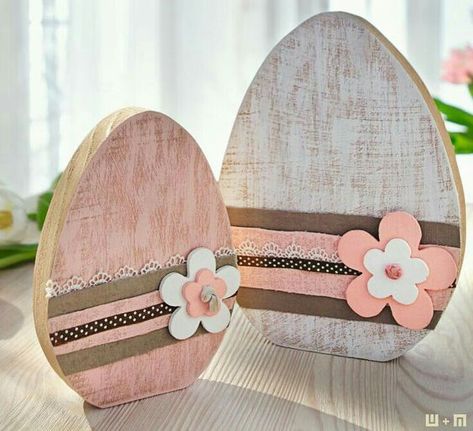 Diy Osterschmuck, Easter Crafts For Adults, Easter Wood Crafts, Spring Easter Crafts, Easter Projects, Easter Signs, Easter Decorations Diy Easy, Easter Crafts Diy, Easter Time