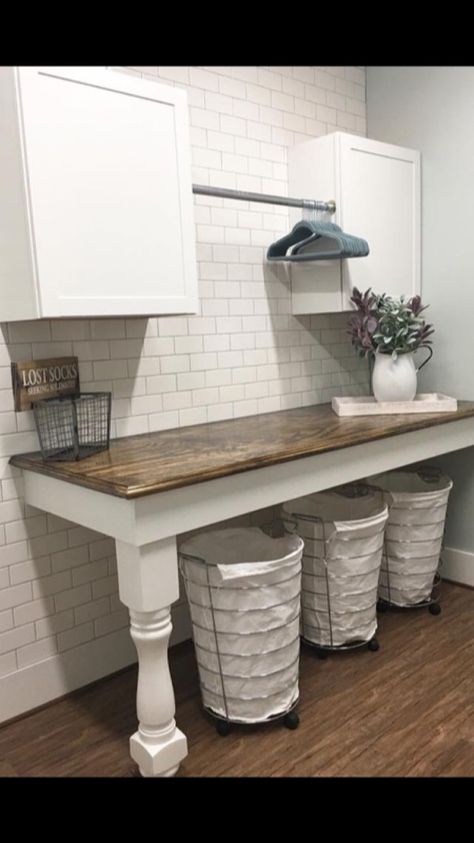 Laundry Room Tables, House Laundry Room, Laundy Room, Room Storage Diy, Laundry Ideas, Dream Laundry Room, Basement Laundry Room, House Organization, Basement Laundry