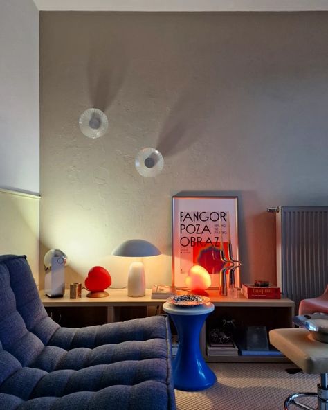 Ambient Living Room, Vibes Room, Living Room Blue, Blue Vibes, Restaurant Office, Future Apartment Decor, Dekorasi Kamar Tidur, V Ray, Eclectic Interior