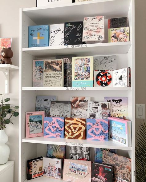 Kpop Albums Shelf, Bookshelf Inspiration, Album Collection, Kpop Album, Room Fan, Pinterest Room Decor, Seventeen Album, Cute Room Ideas, Pretty Room