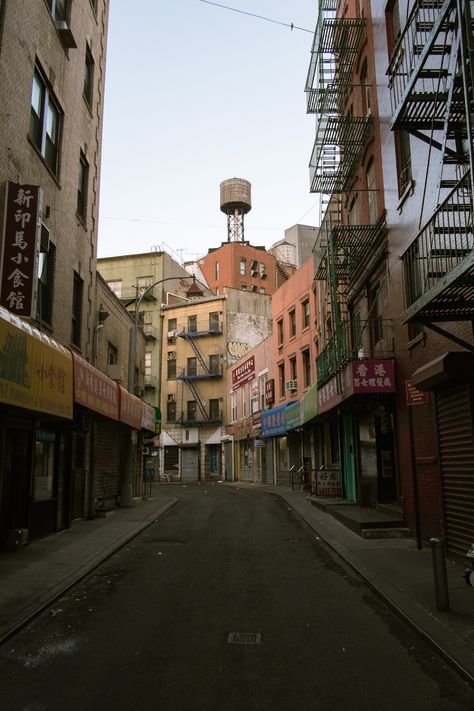 Street Background, City Streets Photography, Portraits Of People, American Street, Streets Of New York, Fire Escape, New York Photos, Design And Illustration, City Vibe