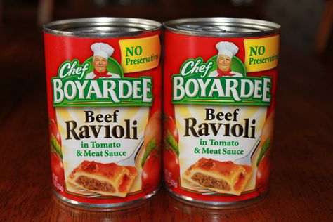 Chef Boyardee "Almost Homemade" Recipes Chef Boyardee Ravioli, Canned Ravioli, Beef Ravioli, 90s Food, Chef Boyardee, Ravioli Recipe, Homemade Lasagna, Food History, Glass Baking Dish