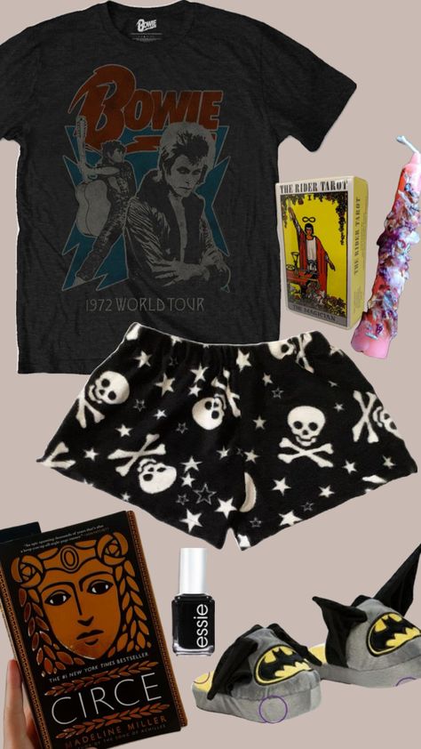 pjs Grunge Pjs, Wattpad Picture, Pjs Outfits, Goth Vibes, Hogwarts Dr, Pj Party, Movie Plot, Cute Clothing Stores