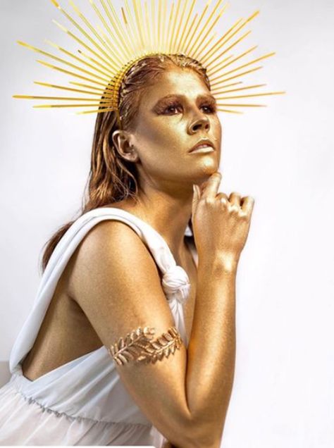 Greek God: Hira Gold Makeup Looks Greek God Makeup, God Makeup, Ancient Civilisation, Goddess Makeup, Gold Makeup Looks, Shine Like A Star, Everyday Glam, Everyday Makeup Routine, Greek Gods And Goddesses