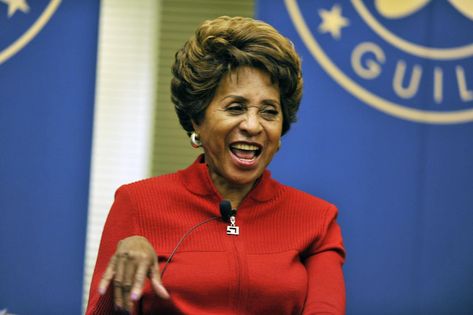 Marla Gibbs at 93: "We Never Really Die, Our Spirit Lives On" - BlackDoctor.org - Where Wellness & Culture Connect Sherman Hemsley, Marla Gibbs, The Jeffersons, Marla Maples, Marla Singer, Bonham Carter, Healthy Aging, Health Challenge, Real Housewives