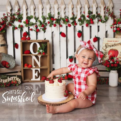 I am falling in love with all these strawberry sessions. . She love love loved her cake! Happy Birthday sweet princess! **To schedule a session, please go to www.kartocinphotography.com  *special thanks to The Cake Boutique for the adorable cake!

#strawberry #southjerseyphotographer #cutiepie #smile #photoshoot Smash Cake Photoshoot Strawberry, 1st Birthday Photo Shoot Ideas Strawberry, Strawberry Theme First Birthday Pictures, Strawberry Themed First Birthday Cake, One Year Old Strawberry Photoshoot, First Birthday Pictures Ideas, Berry Sweet Cake Smash, Berry First Birthday Photoshoot Outside, Berry Sweet One Photoshoot