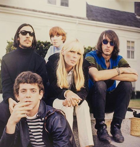 Velvet Underground and Nico. Maureen Tucker, Christa Päffgen, The Velvet Underground & Nico, The Velvet Underground, 60s Music, Lou Reed, Evolution Of Fashion, Rock And Roll Bands, The Velvet