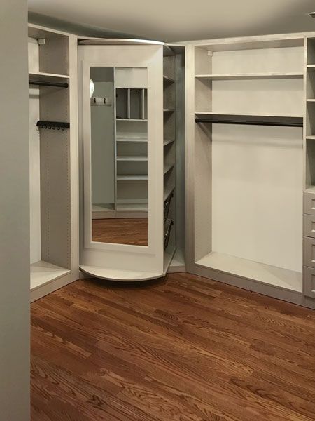 Closet Corner Organizer and Closet Corner Storage Ideas Closet Corner, Corner Organizer, A Walk In Closet, Master Closet Design, Corner Closet, Creative Closets, Walking Closet, Dream Closet Design, Walk In Closet Design