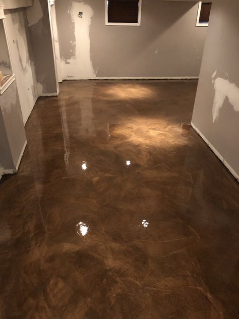 Bronze Epoxy Floor, Dark Brown Epoxy Floor, Epoxy Floor Kitchen Ideas, Epoxy Floors In Home, Florida Barndominium, Epoxy Floor Basement, Concrete Floors In House, Concrete Stain Colors, Metallic Epoxy Floor