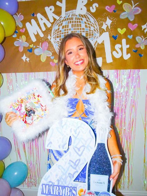 21, 21st birthday, birthday party, sign night, shot book, 21 sign, balloon arch, party decor, 21st bday, 21st party decorations, college party, college birthday party, instagram birthday post, party aesthetic, friends aesthetic, birthday aesthetic, birthday banner, sorority banner 21st Shotbook Party Ideas, College 21st Birthday Party, Shotbook Themes, 21st Bday Signs, 21 Sign Birthday, 21st Sign Ideas, College Birthday Party Ideas, 21 Bday Sign, Sign Night 21st Birthday